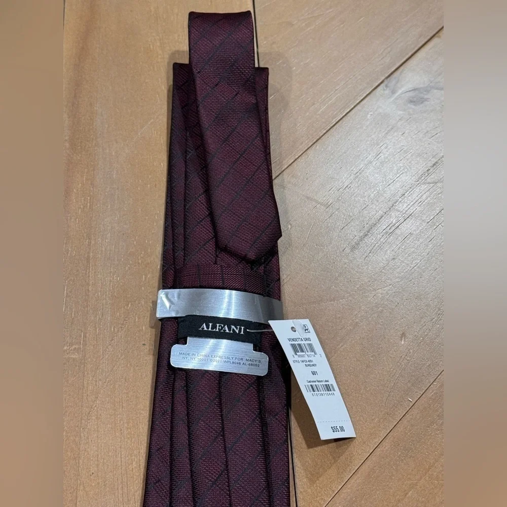 Alfani Mens Necktie Vendetta Grid Burgundy Slim Tie